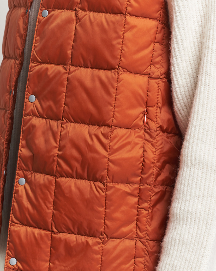 Herren | Jacken | TAION | V-Neck Lightweight Down Vest Brick Orange