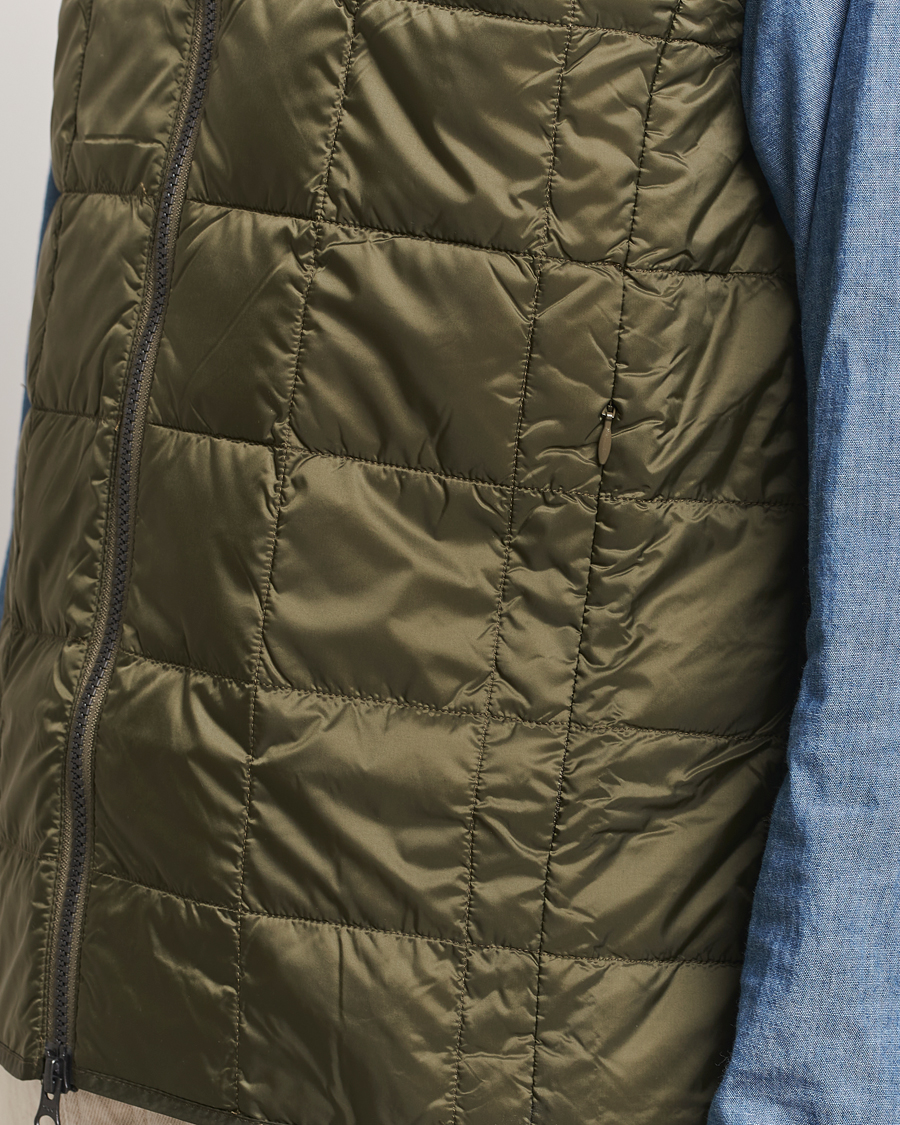 Herren | Jacken | TAION | High Neck Full Zip Lightweight Down Vest Dark Olive