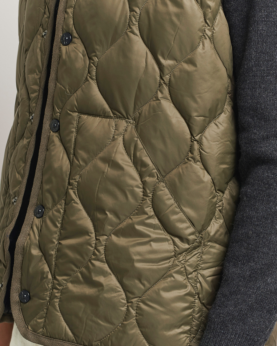 Herren | Jacken | TAION | Military Crew Neck Down Vest Dark Olive