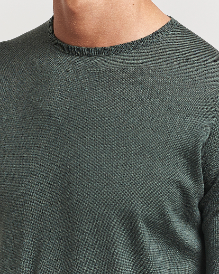 Herren | Pullover | John Smedley | Lundy Extra Fine Merino Crew Neck Highland Green