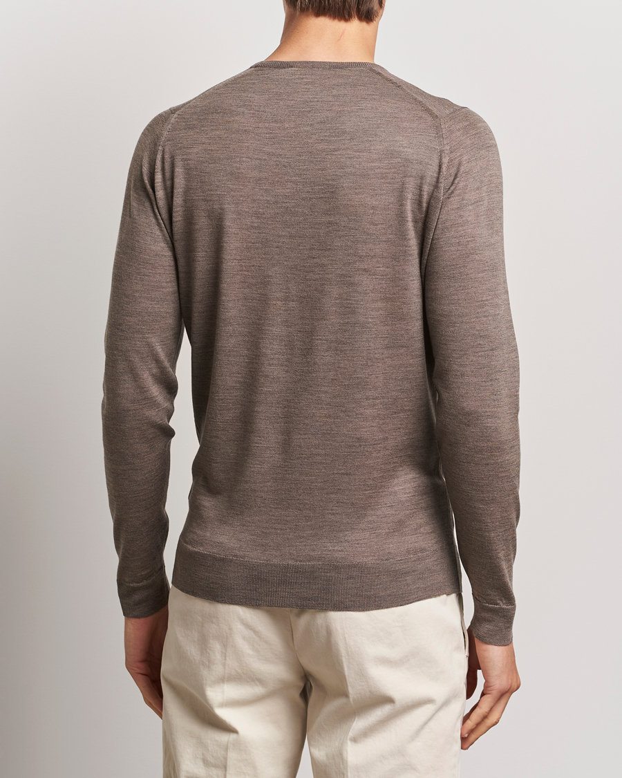 Herren | Pullover | John Smedley | Lundy Extra Fine Merino Crew Neck Mushroom Brown