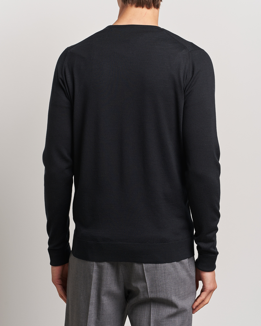 Herren | Pullover | John Smedley | Bobby Extra Fine Merino V-Neck Pullover Black