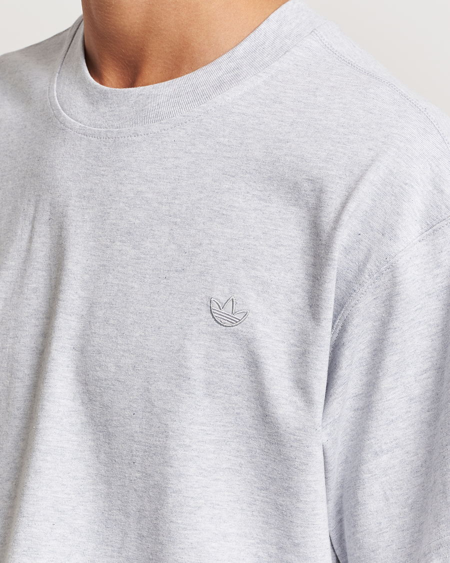 Herren | T-Shirts | adidas Originals | Essential Crew Neck T-Shirt Light Grey