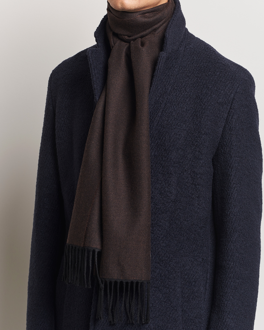 Herren | Eton Merino Wool Herringbone Scarf Dark Brown | Eton | Merino Wool Herringbone Scarf Dark Brown