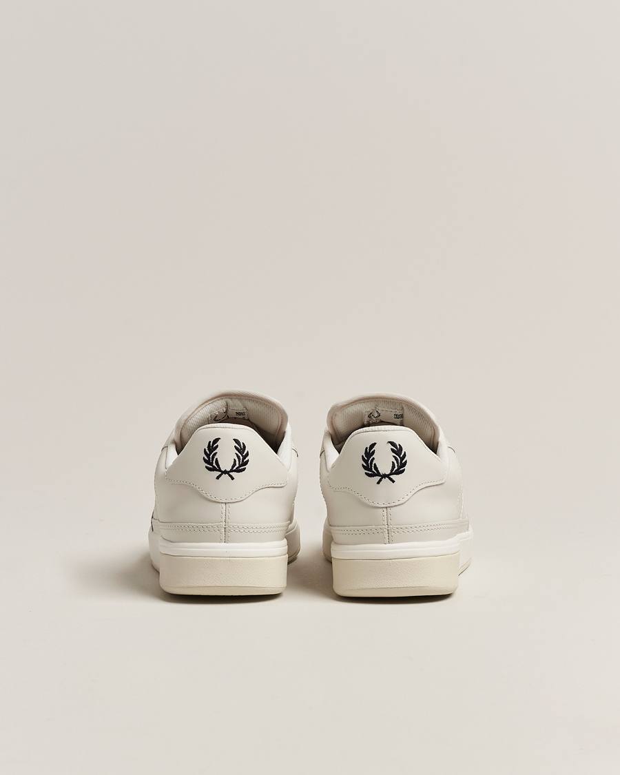 Herren | Fred Perry B300 Textured Leather Sneaker White | Fred Perry | B300 Textured Leather Sneaker White