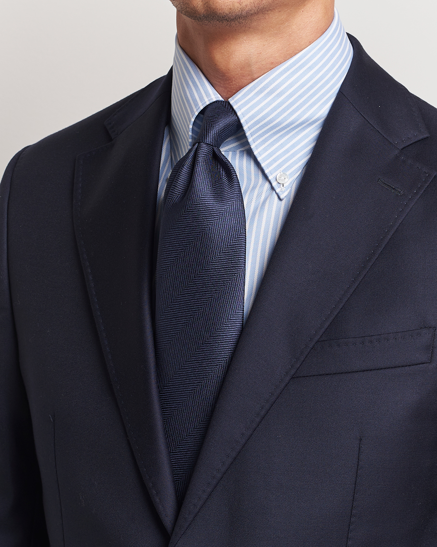 Herren | Brioni Herringbone Silk Tie Navy | Brioni | Herringbone Silk Tie Navy