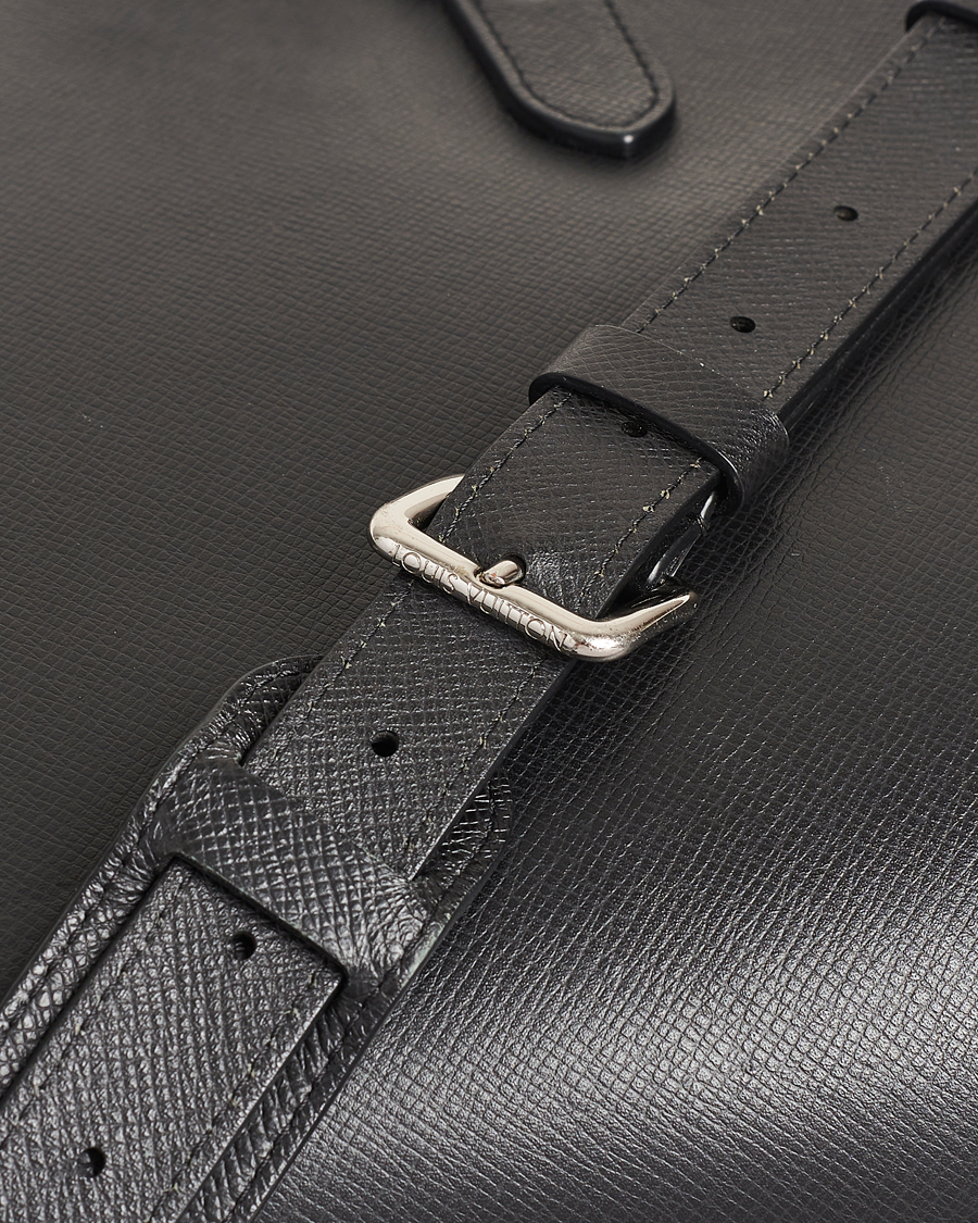 Herren | Louis Vuitton Pre-Owned Anton Brief Taiga Noir Silver | Louis Vuitton Pre-Owned | Anton Brief Taiga Noir Silver