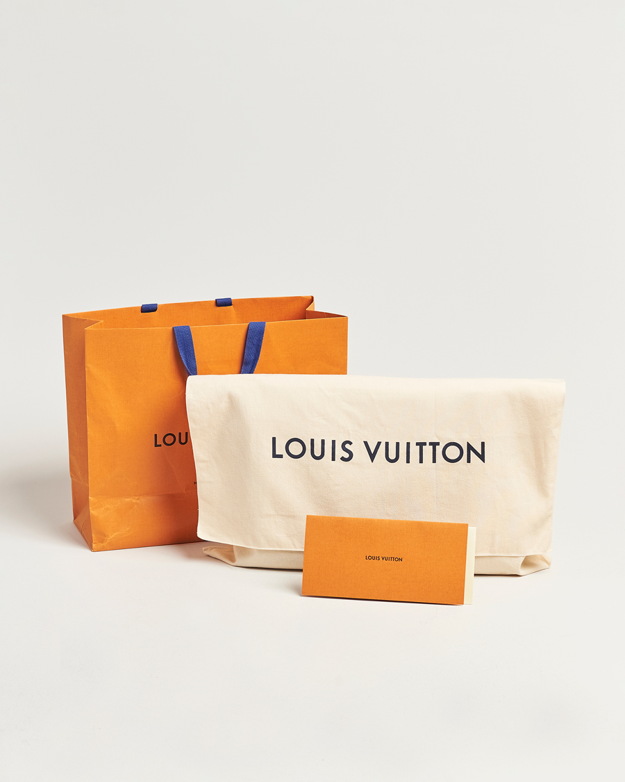 Herren | Louis Vuitton Pre-Owned Anton Brief Taiga Noir Silver | Louis Vuitton Pre-Owned | Anton Brief Taiga Noir Silver