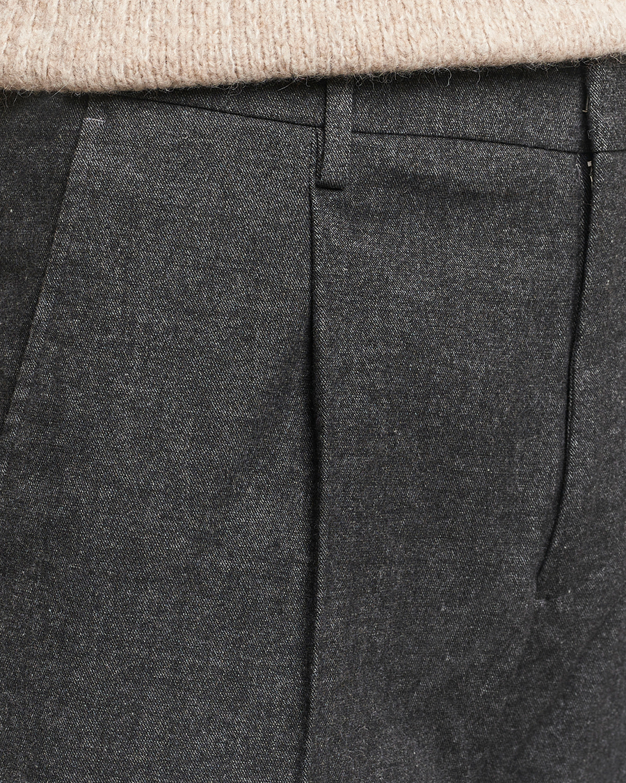 Herren | Hosen | NN07 | Bill Pleated Brushed Cotton Trousers Black Melange