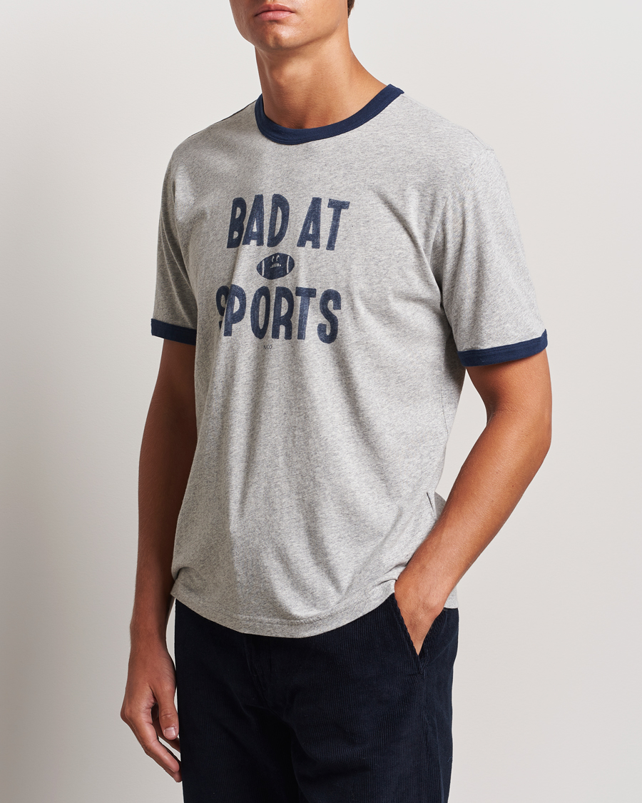 Herren | T-Shirts | Nudie Jeans | Ricky Bad At Sport T-Shirt Grey Melange