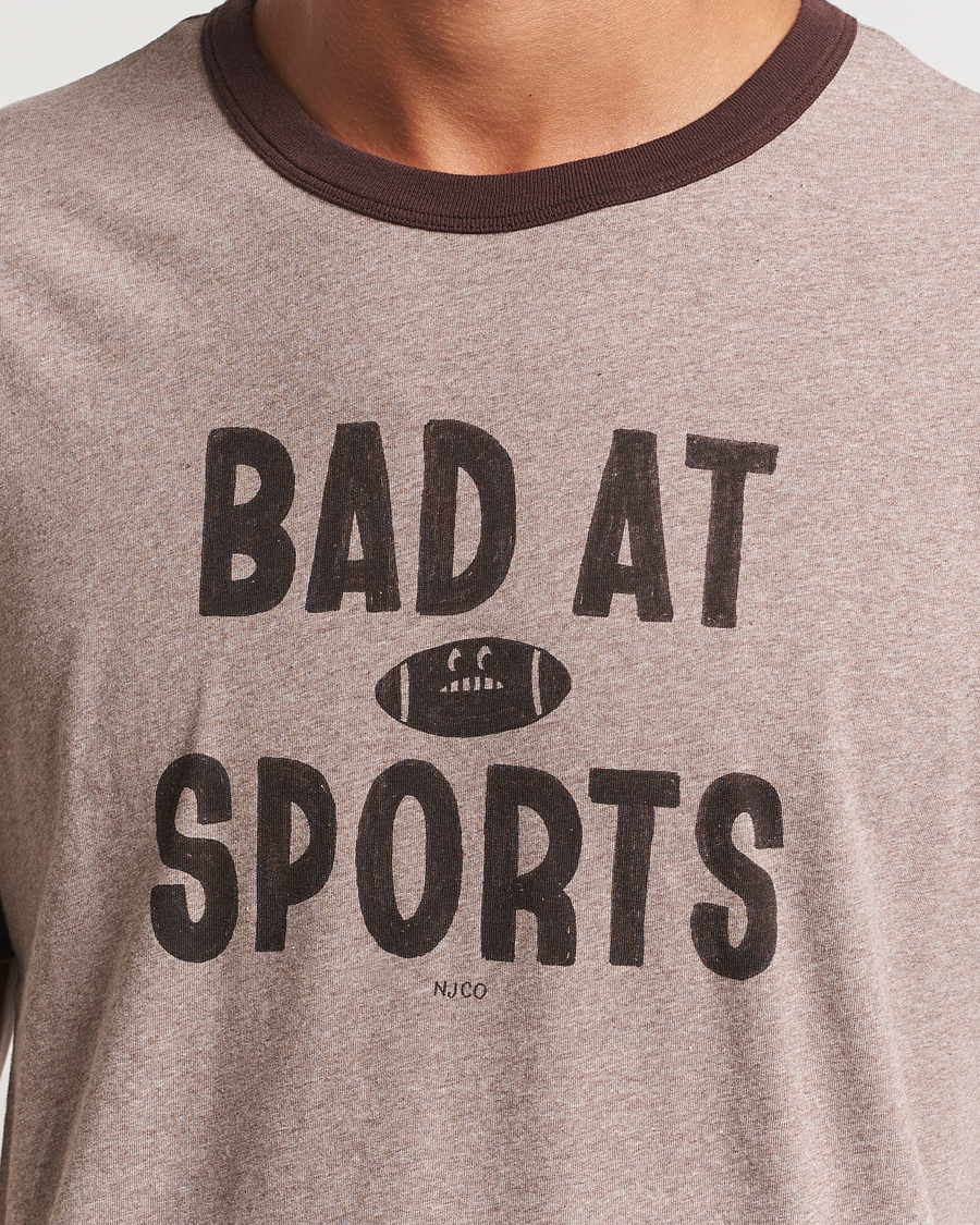 Herren | T-Shirts | Nudie Jeans | Ricky Bad At Sport T-Shirt Beige Melange