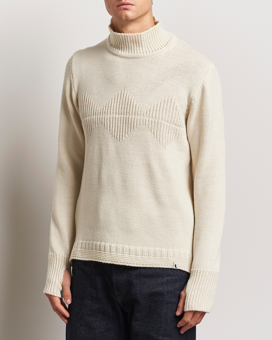 Herren | Pullover | Peregrine | Mountain Guernsey Merino Funnel Neck Cream