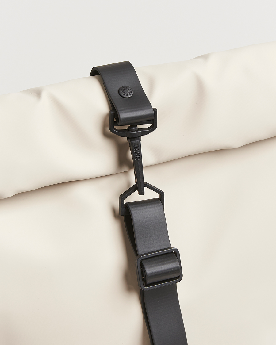 Herren | RAINS Rolltop Rucksack Dune | RAINS | Rolltop Rucksack Dune