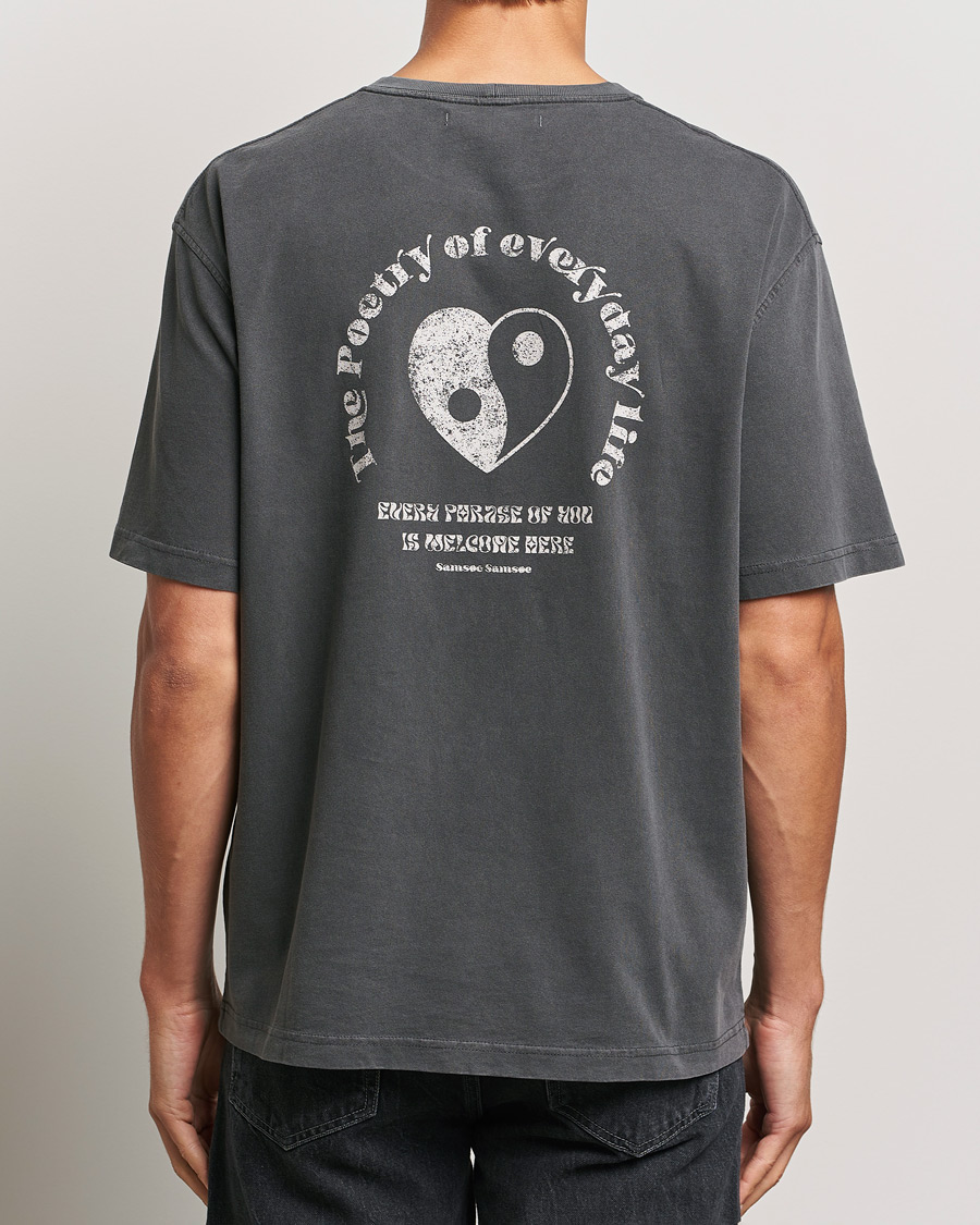 Herren | T-Shirts | Samsøe Samsøe | Poetry Printed T-Shirt Black Zen