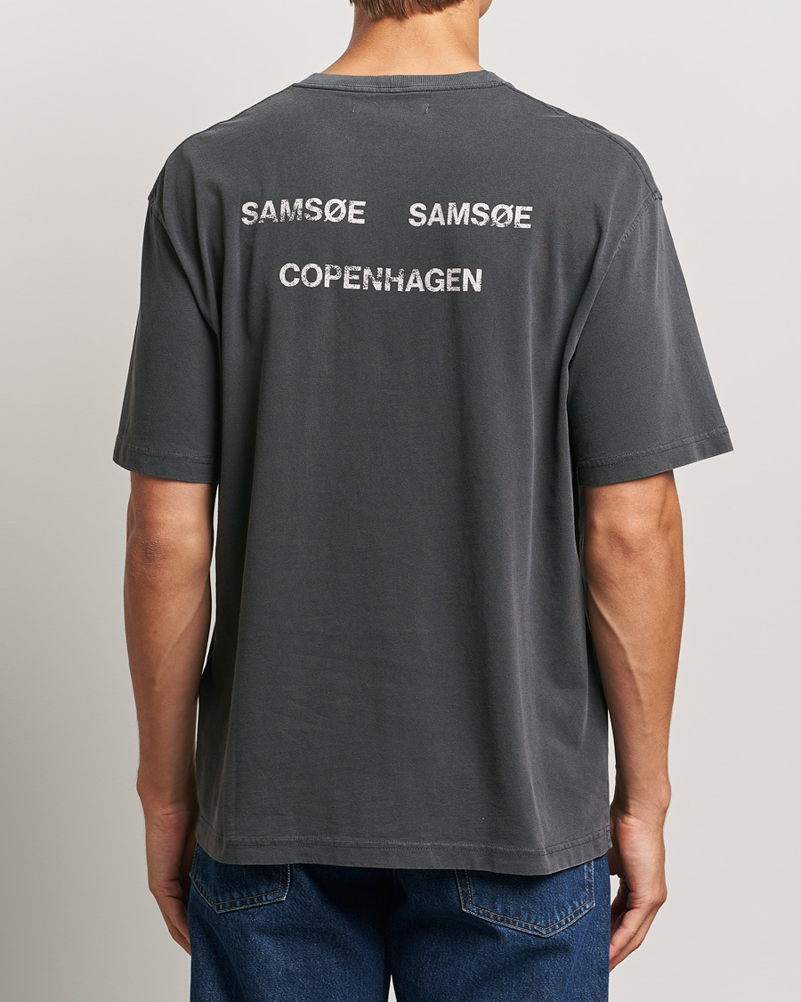 Herren | T-Shirts | Samsøe Samsøe | Poetry Printed T-Shirt Black Balance