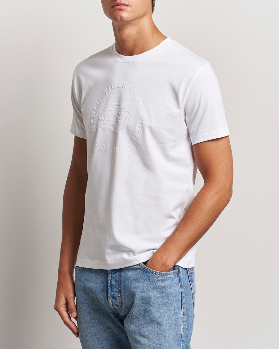 Herren | T-Shirts | Tiger of Sweden | Dillan Logo Crew Neck T-Shirt Pure White
