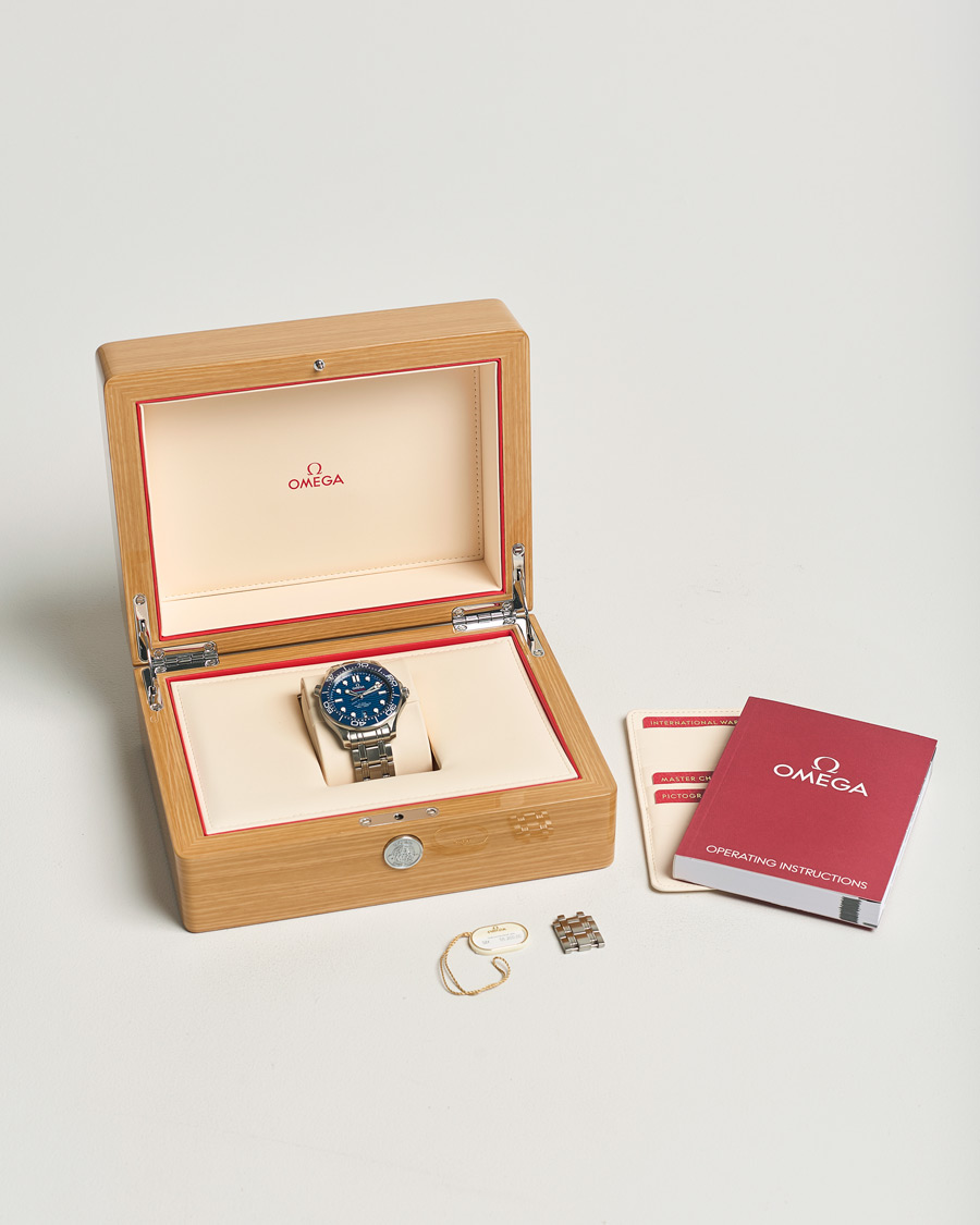 Herren | Omega Pre-Owned Seamaster Diver 300M 210.30.42.20.03.001 Silver | Omega Pre-Owned | Seamaster Diver 300M 210.30.42.20.03.001 Silver