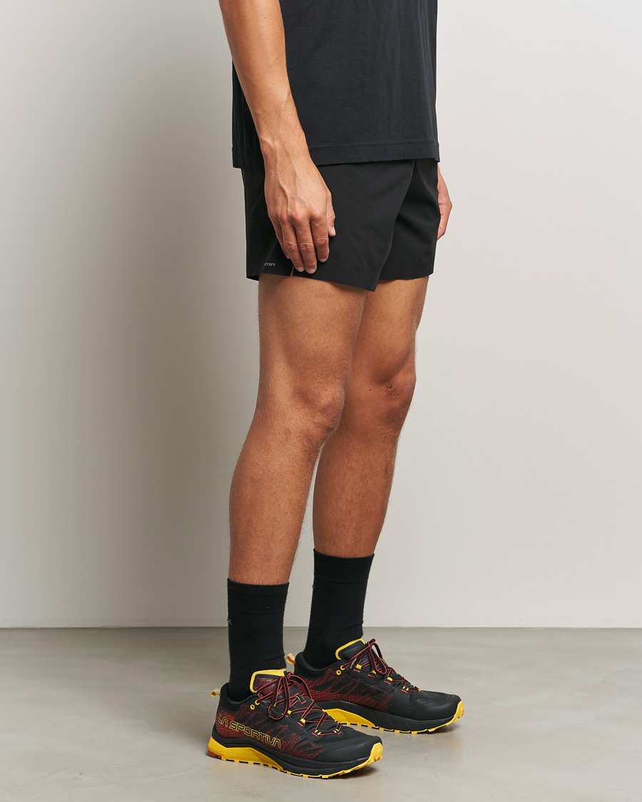 Herren | La Sportiva Jackal II GTX Black/Yellow | La Sportiva | Jackal II GTX Black/Yellow