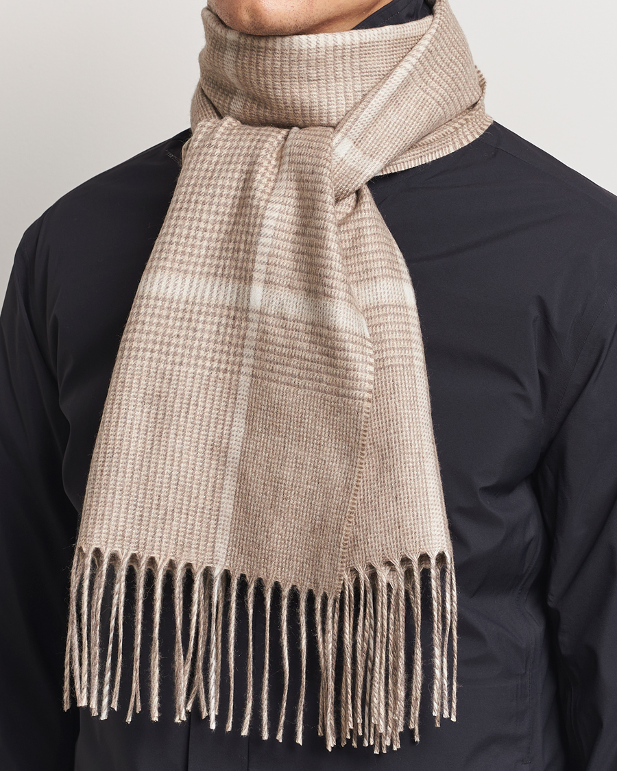 Herren | Piacenza Cashmere Cashmere/Silk Overcheck Scarf Beige | Piacenza Cashmere | Cashmere/Silk Overcheck Scarf Beige