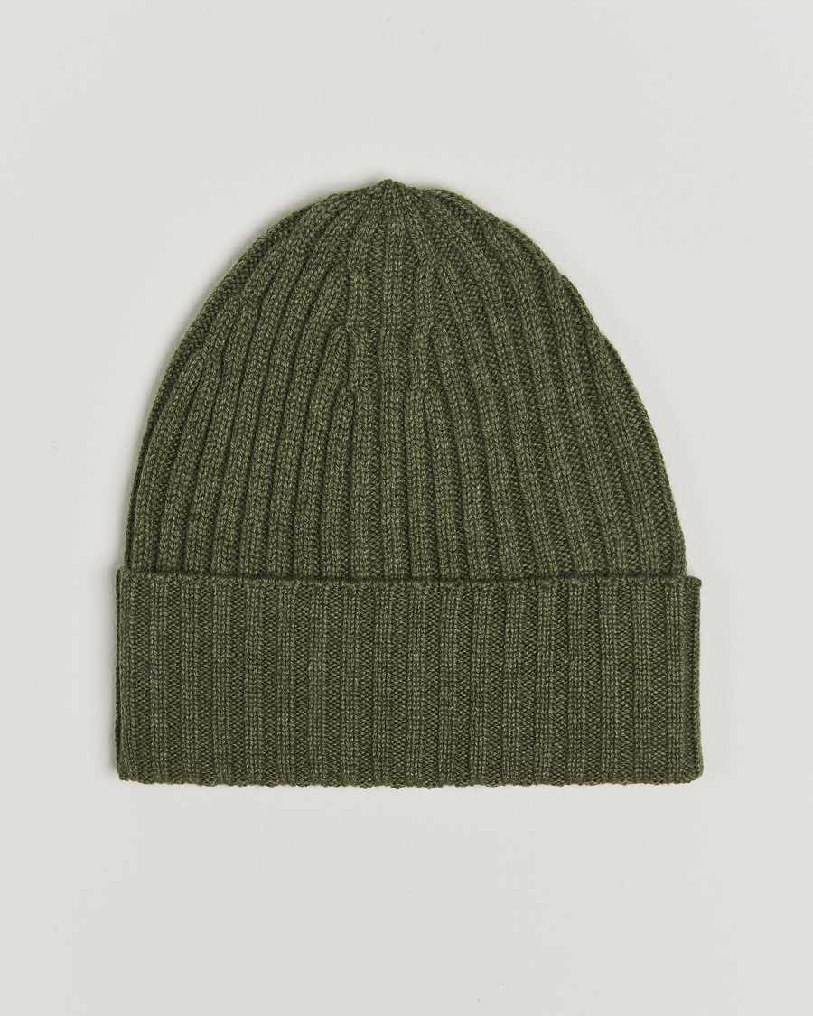 Herren | Piacenza Cashmere Ribbed Cashmere Beanie Olive | Piacenza Cashmere | Ribbed Cashmere Beanie Olive