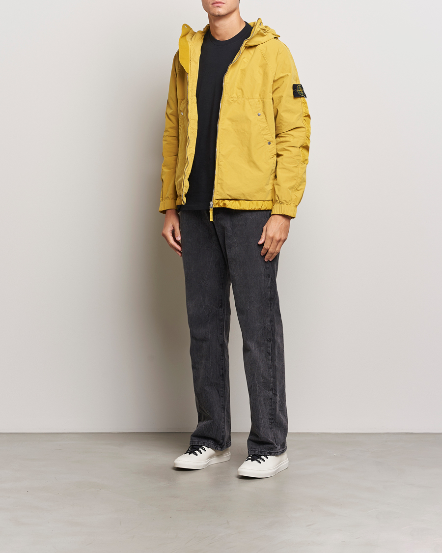 Herren | Jacken | Stone Island | Hooded Lightweight Tela Jacket Mustard