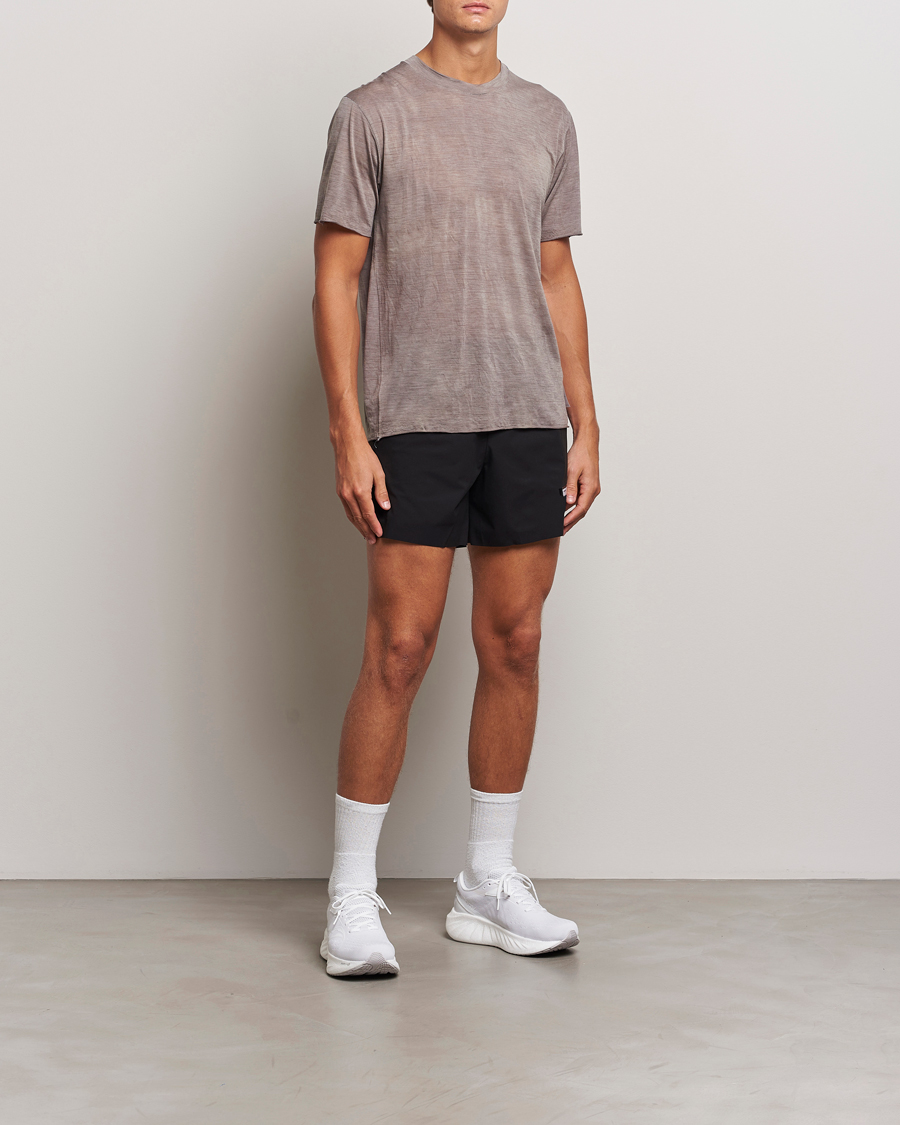 Herren | Shorts | Satisfy | PeaceShell 5 Inch Shorts Black