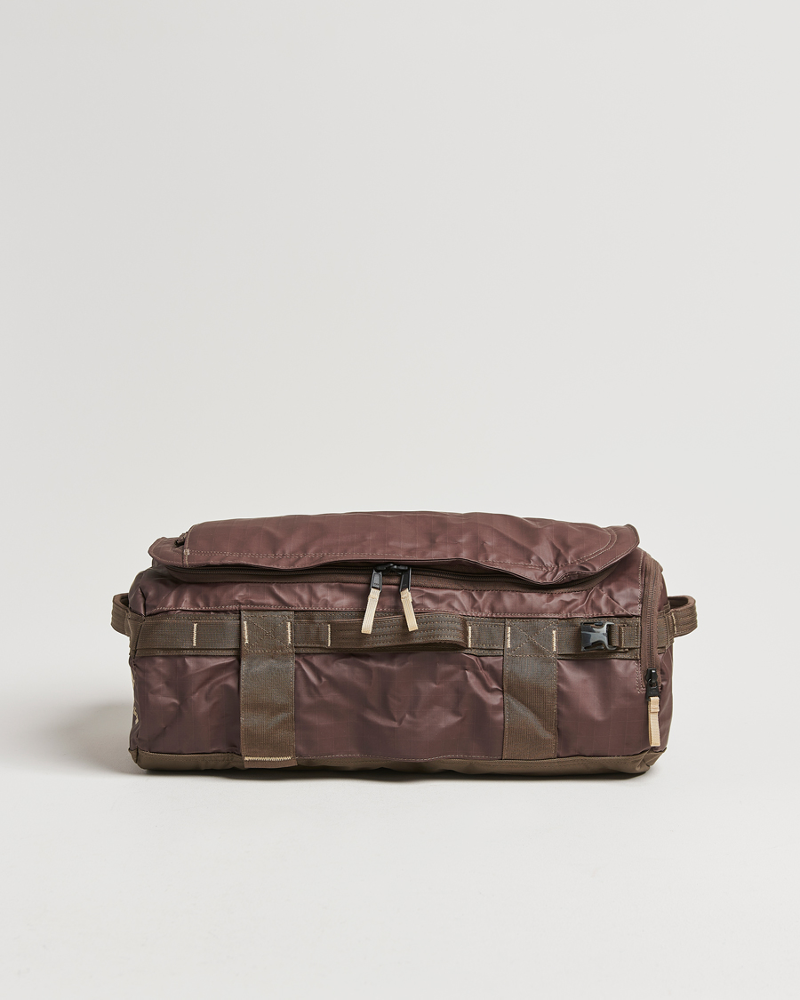 Herren | The North Face Base Camp Voyager Duffel 32L Brown | The North Face | Base Camp Voyager Duffel 32L Brown