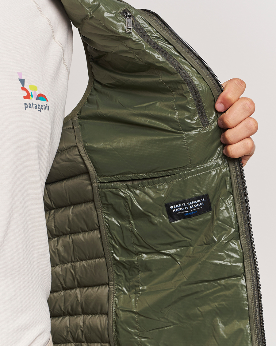 Patagonia Down Sweater Vest Pine Needle Green bei Care of Carl