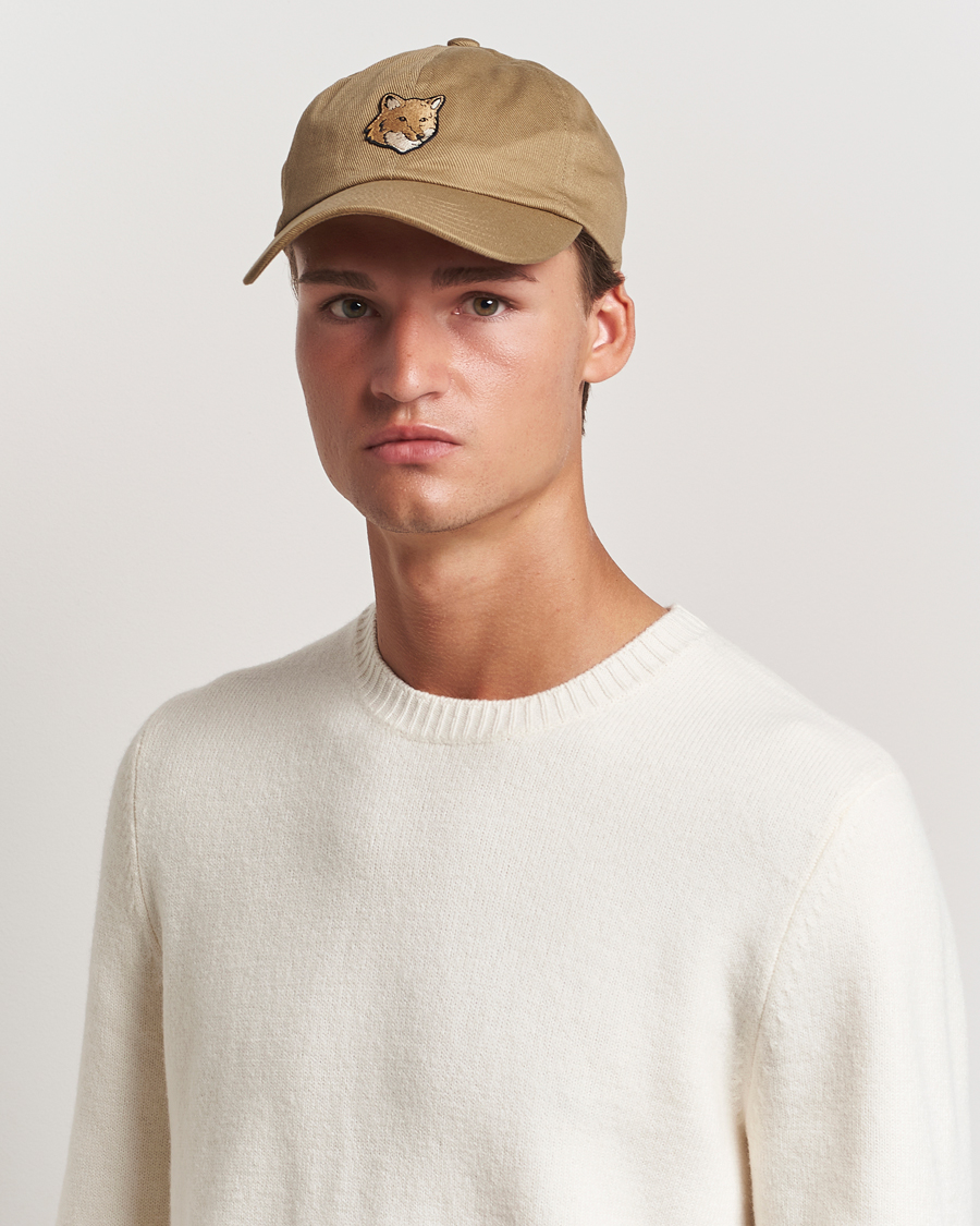 Herren | Maison Kitsuné Fox Head Cap Chino Beige | Maison Kitsuné | Fox Head Cap Chino Beige