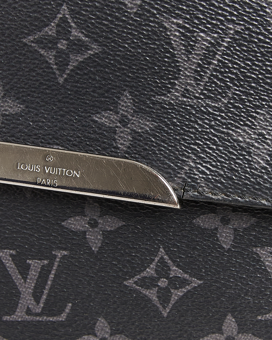 Herren | Louis Vuitton Pre-Owned Explorer Messenger Bag Monogram Eclipse | Louis Vuitton Pre-Owned | Explorer Messenger Bag Monogram Eclipse
