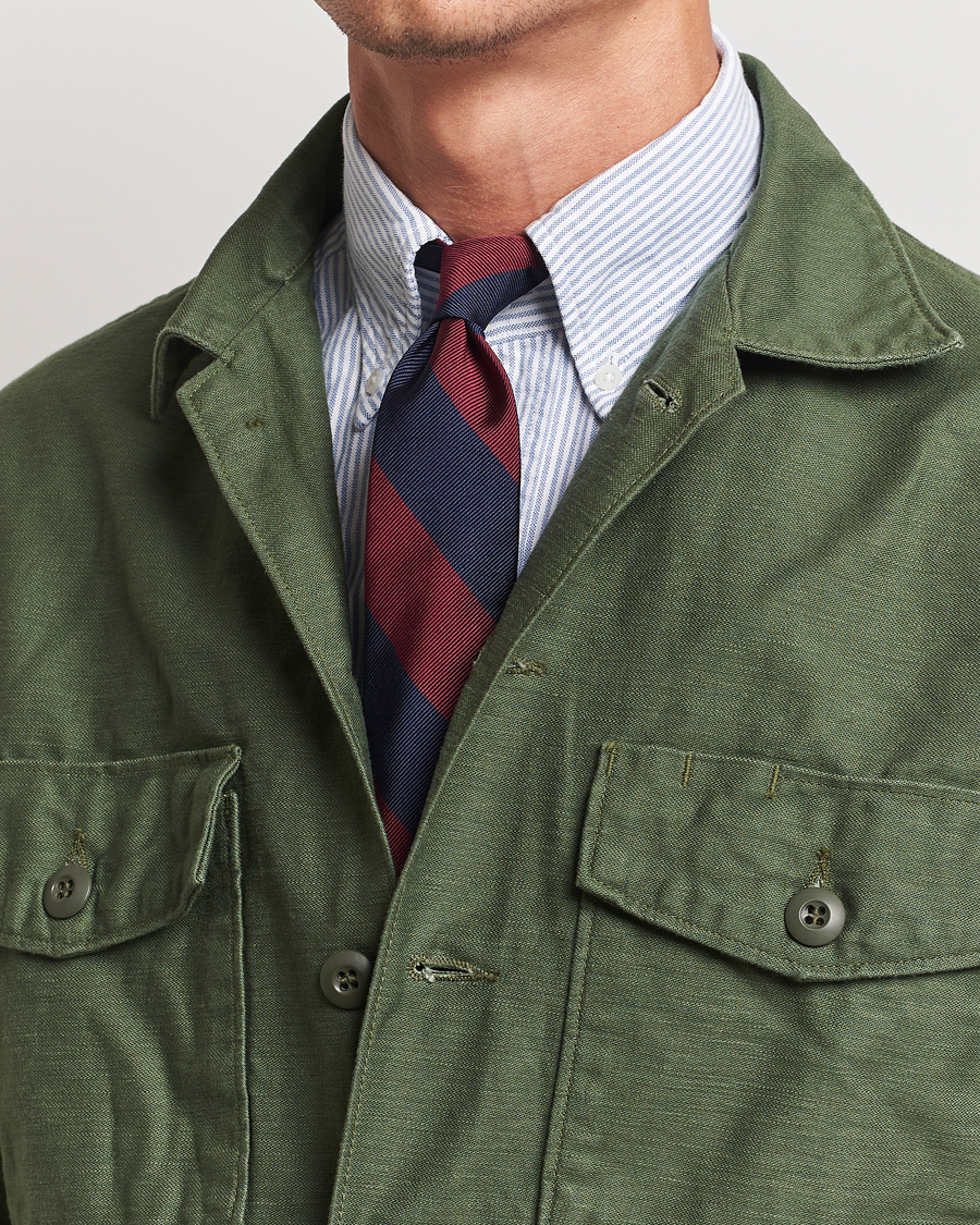 Herren | BEAMS PLUS Regimental Stripe Ivy Tie Navy/Burgundy | BEAMS PLUS | Regimental Stripe Ivy Tie Navy/Burgundy