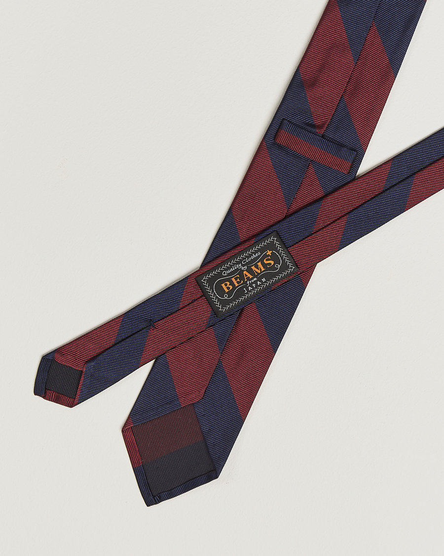 Herren | BEAMS PLUS Regimental Stripe Ivy Tie Navy/Burgundy | BEAMS PLUS | Regimental Stripe Ivy Tie Navy/Burgundy