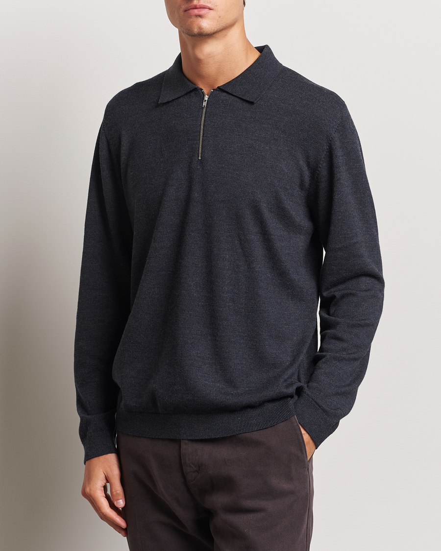 Herren | Pullover | A Day's March | Thompson Merino Half-Zip Polo Anthracite