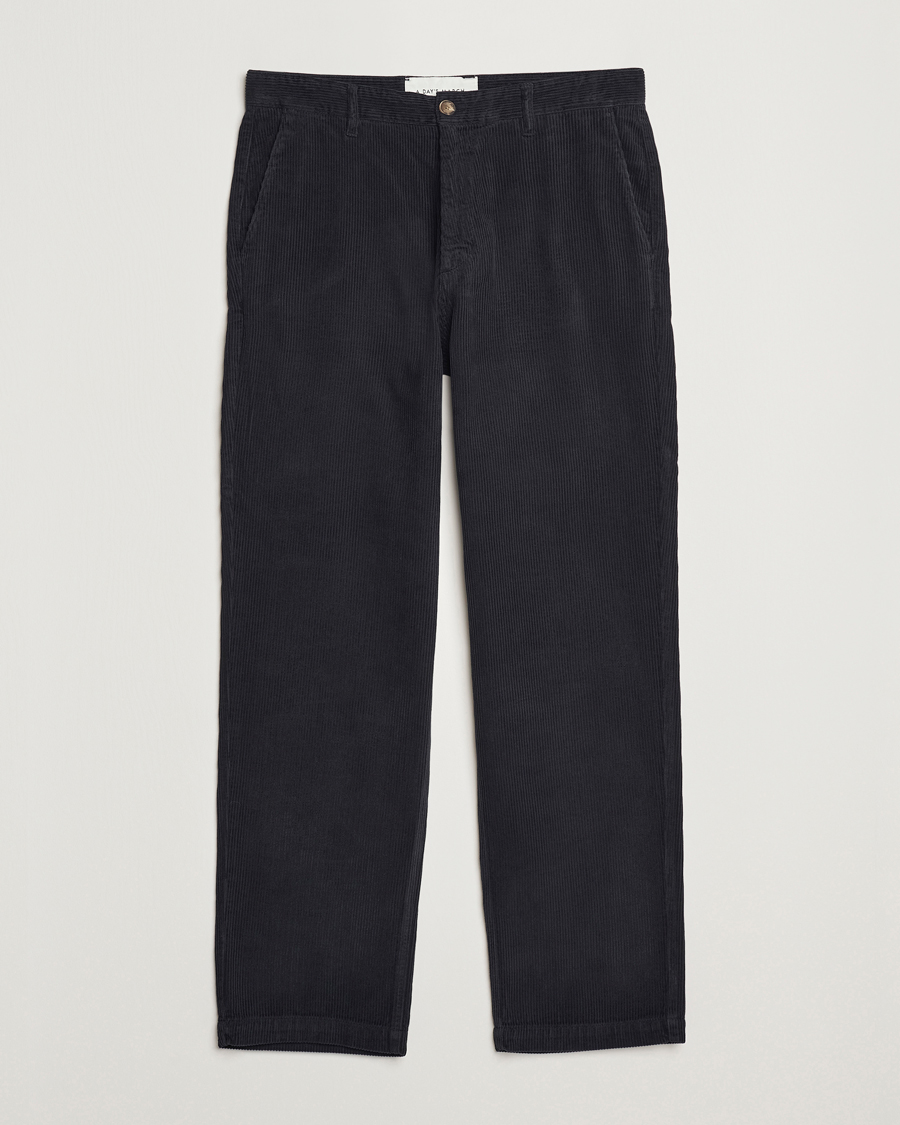 Herren | Hosen | A Day's March | Redwood Corduroy Trousers Black