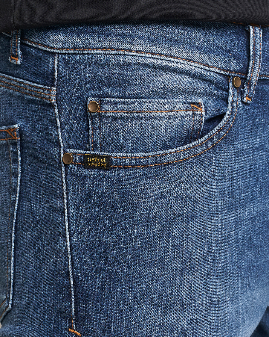 Herren | Jeans | Tiger of Sweden | Evolve Stretch Cotton Jeans Medium Blue