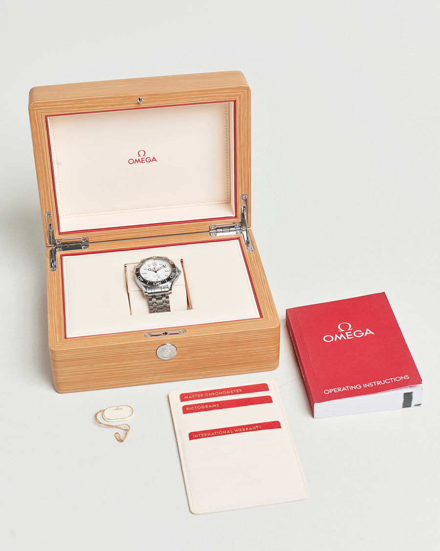 Herren | Omega Pre-Owned Seamaster Diver 300M Silver | Omega Pre-Owned | Seamaster Diver 300M Silver