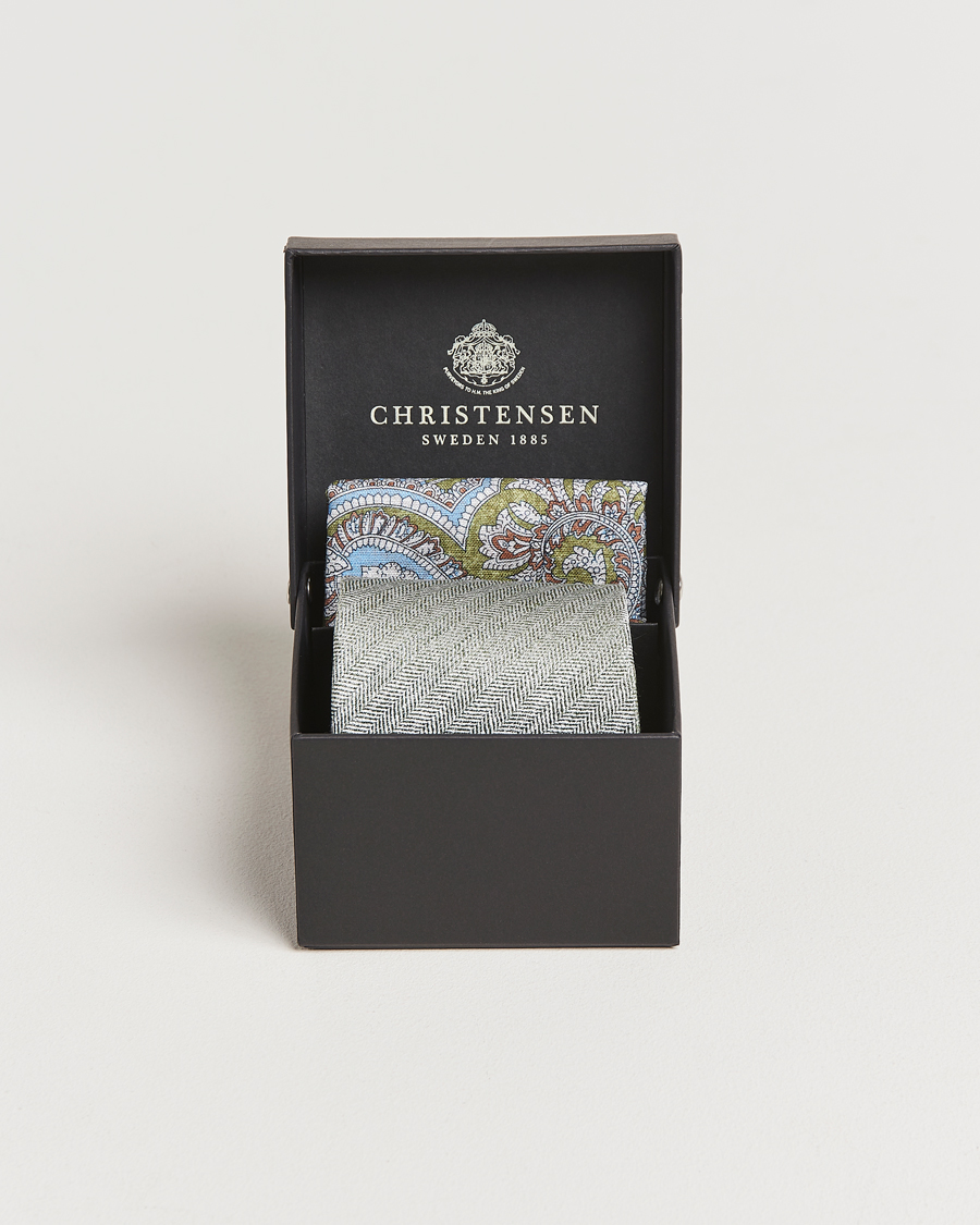 Herren | Amanda Christensen Box Set Printed Silk 8cm Tie With Pocket Square Green | Amanda Christensen | Box Set Printed Silk 8cm Tie With Pocket Square Green