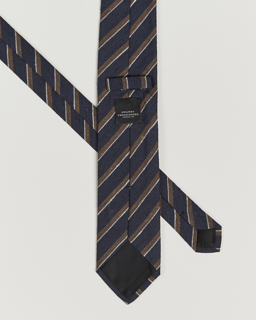 Herren | Amanda Christensen Silk Shantung Striped 8cm Tie Navy | Amanda Christensen | Silk Shantung Striped 8cm Tie Navy