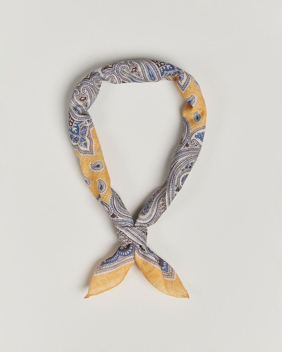 Herren | Amanda Christensen Cotton Voilé Printed Paisley Bandana Yellow | Amanda Christensen | Cotton Voilé Printed Paisley Bandana Yellow