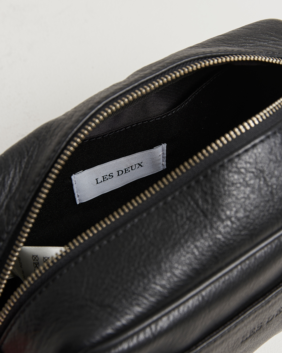 Herren | Les Deux Leather Washbag Black | LES DEUX | Leather Washbag Black