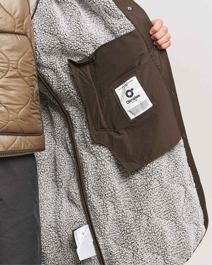 Herren | Jacken | Woolrich | Quilted Coat Sherpa Lining by Todd Snyder Taupe