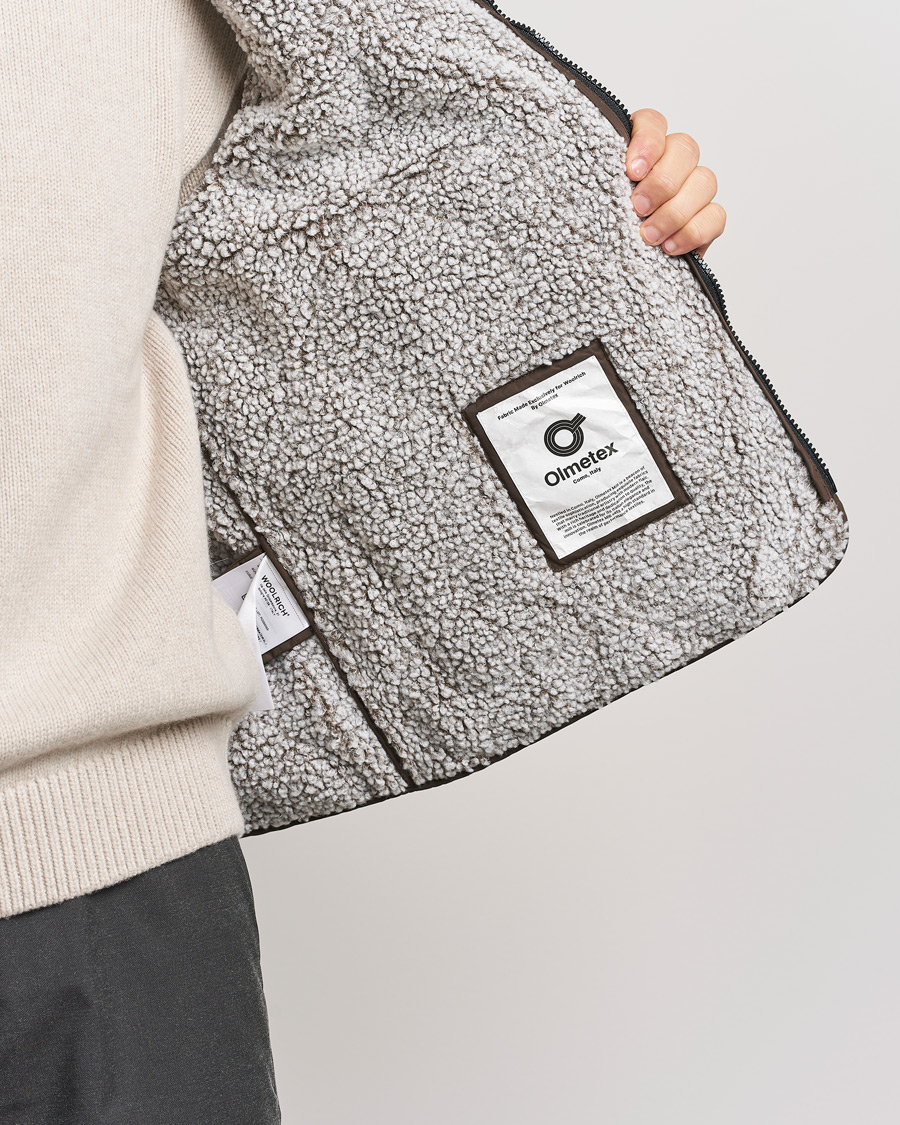 Herren | Jacken | Woolrich | Quilted Vest Sherpa Lining by Todd Snyder Taupe