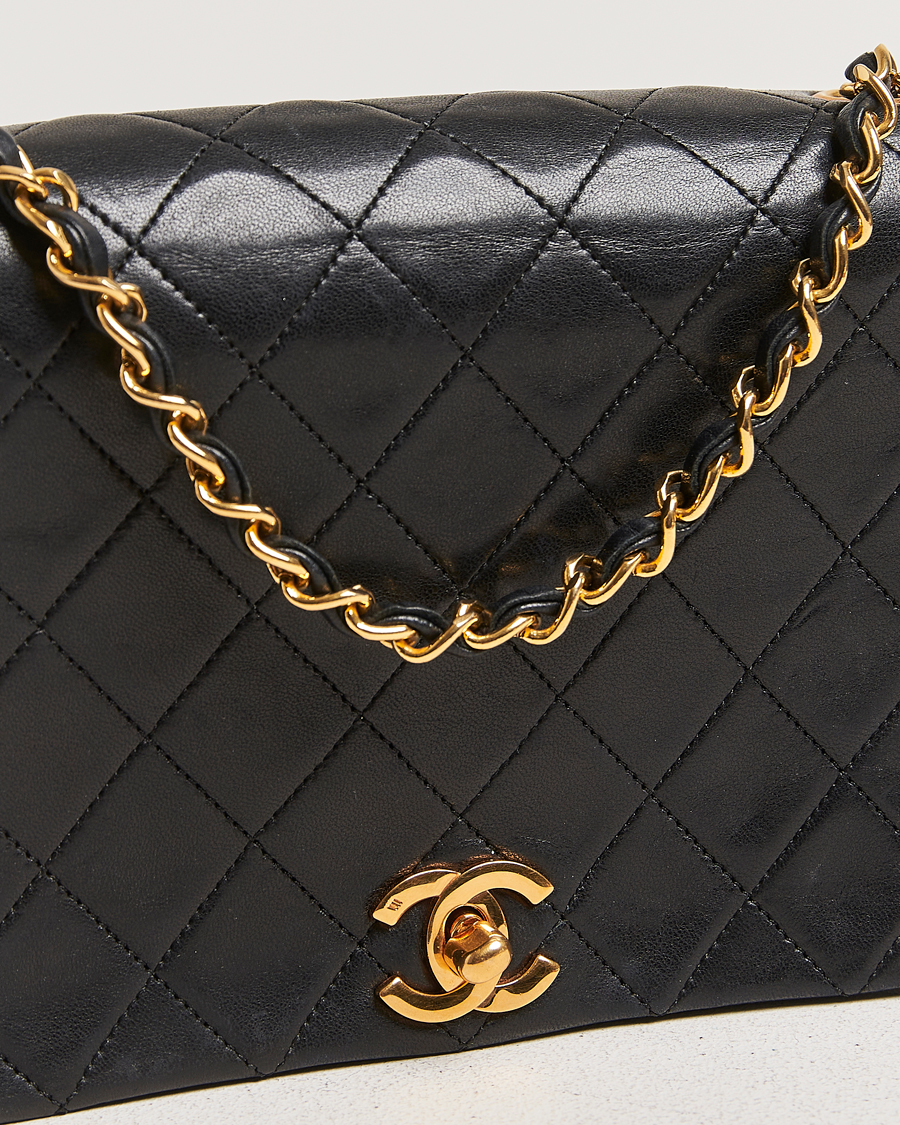 Herren | Chanel Pre-Owned Matelassé Single Full Flap Bag Black | Chanel Pre-Owned | Matelassé Single Full Flap Bag Black