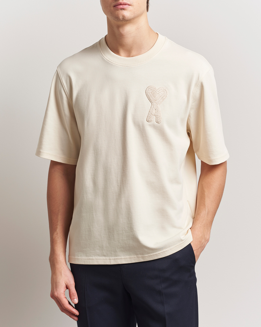 Herren | T-Shirts | AMI | Bouclé Heart T-Shirt White Cream