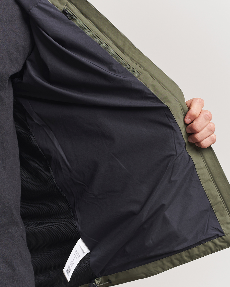 Herren | Jacken | Peak Performance | Quest Jacket Pine Needle