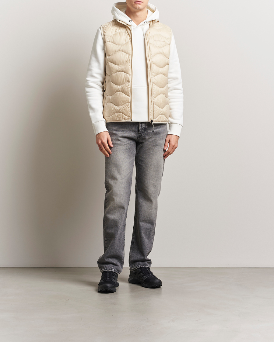Herren | Jacken | Peak Performance | Helium Down Vest Sand Fog