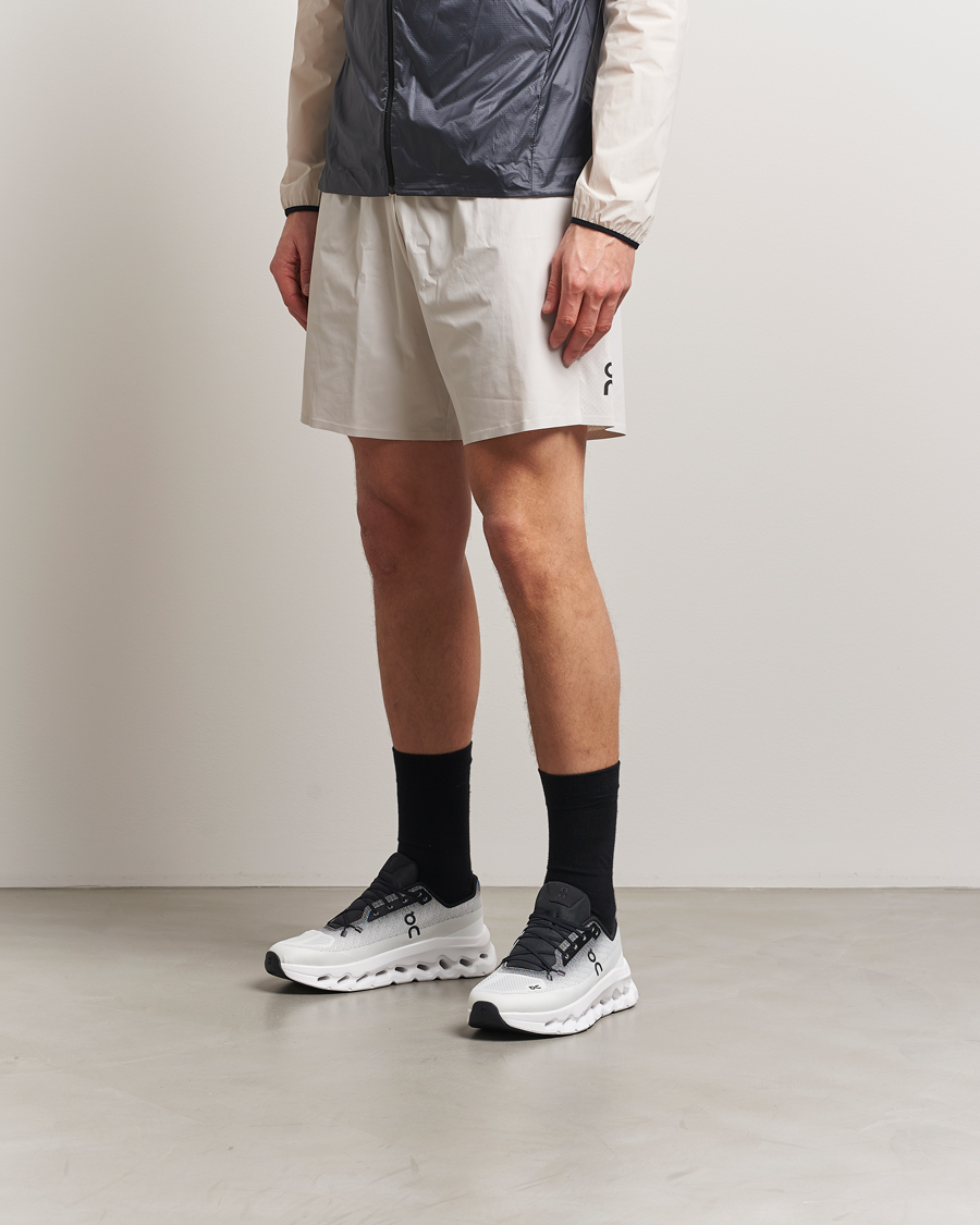 Herren | On Cloudtilt Black/Ivory | On | Cloudtilt Black/Ivory