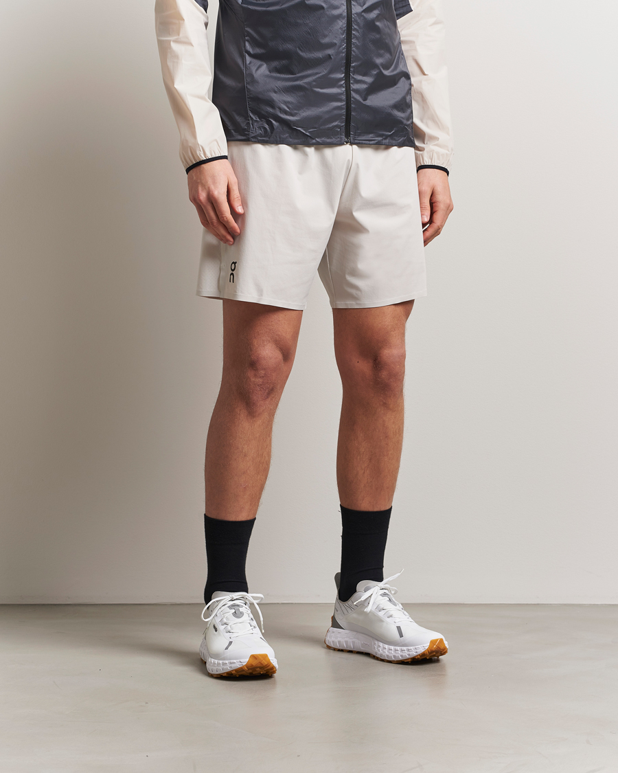 Herren | Shorts | On | Performance 7 Inch Shorts Silver