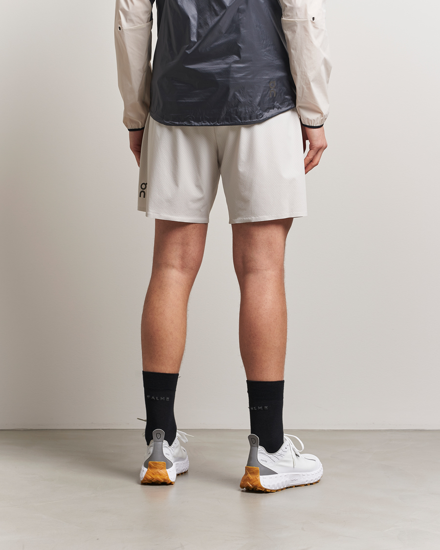 Herren | Shorts | On | Performance 7 Inch Shorts Silver