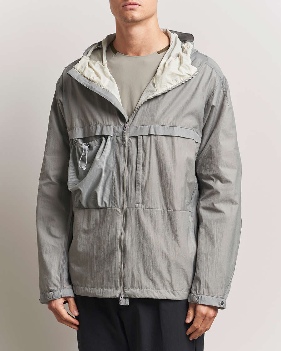 Herren | Jacken | Oakley | Latitude Flight Wind Jacket Cement